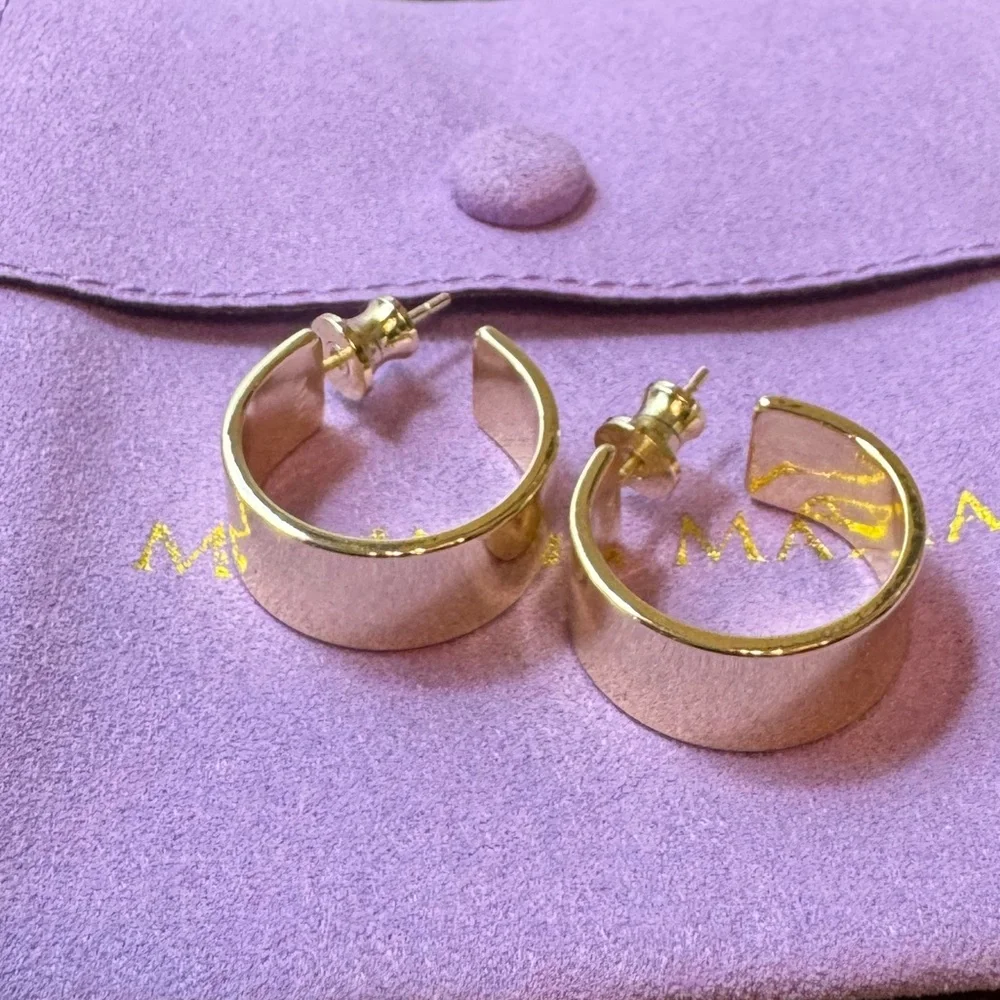 Melinda Maria Gold Hoop Earrings- .75”